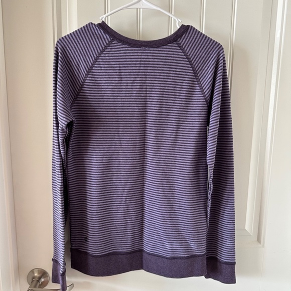Lululemon Athletic Reversible Stripe Crew Neck Long Sleeve Top Shirt Purple - Picture 2 of 12
